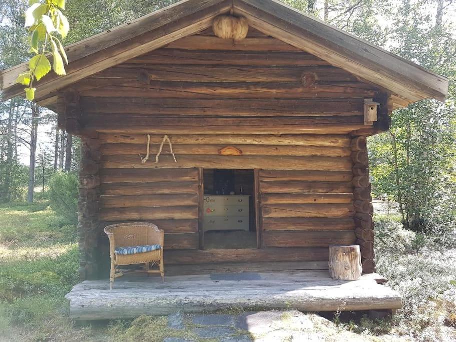 Charmig Gard Med Bastu, Strandtomt Och Utedusch I Naturskoent Omrade Sveg Kültér fotó